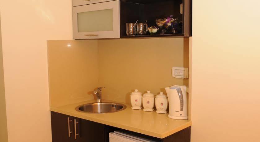 Nahalat Yehuda Residence Tel Aviv Buitenkant foto